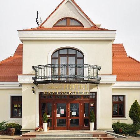 Hotel Palacyk Konin Екстериор снимка