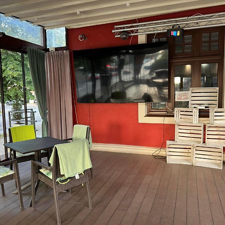 Hotel Palacyk Konin Екстериор снимка